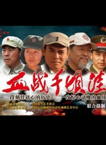 如果说龙叔的回勇是对“尚能饭否”的最好回应，那年近七旬的梁家辉勇闯动作片赛道，则需要绝对的勇气和汗水。